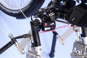 Senglarnachrüstsatz macht Handbike zu e-Bike: LED-Bedienelement