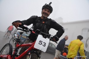 Fahrer und Fahrrad haben es auf den Mont Ventoux geschafft