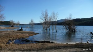 Der Stausee ist derzeit gut gefüllt...